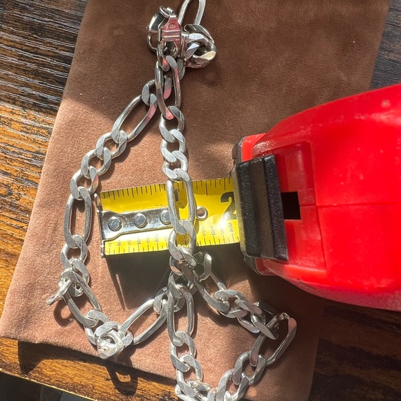 Heavy Silver 18” Figaro Chain - Picture 7 of 7